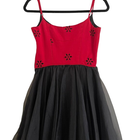 Betsy Johnson Evening Dress Size S Red Embroidered Top Black Puffy Chiffon Skirt - Picture 7 of 13